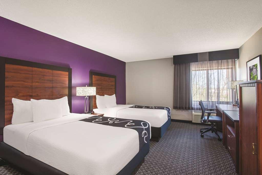 Howard Johnson By Wyndham Sacramento Downtown Quarto foto